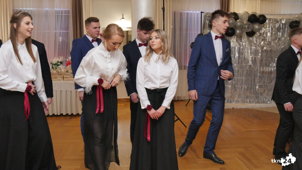 Opoczyńska studniówka w Astorii w Końskich. Była gwiazda disco-polo! [WIDEO, zdjęcia]