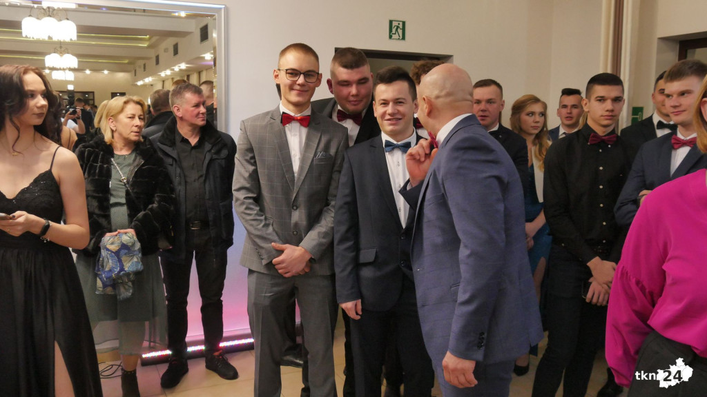 Opoczyńska studniówka w Astorii w Końskich. Była gwiazda disco-polo! [WIDEO, zdjęcia]