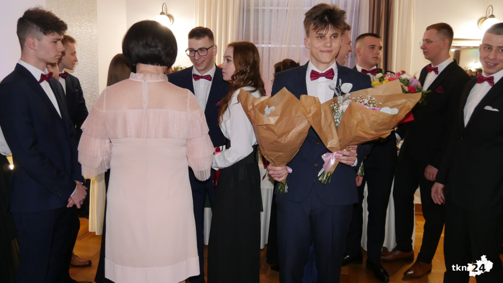 Opoczyńska studniówka w Astorii w Końskich. Była gwiazda disco-polo! [WIDEO, zdjęcia]