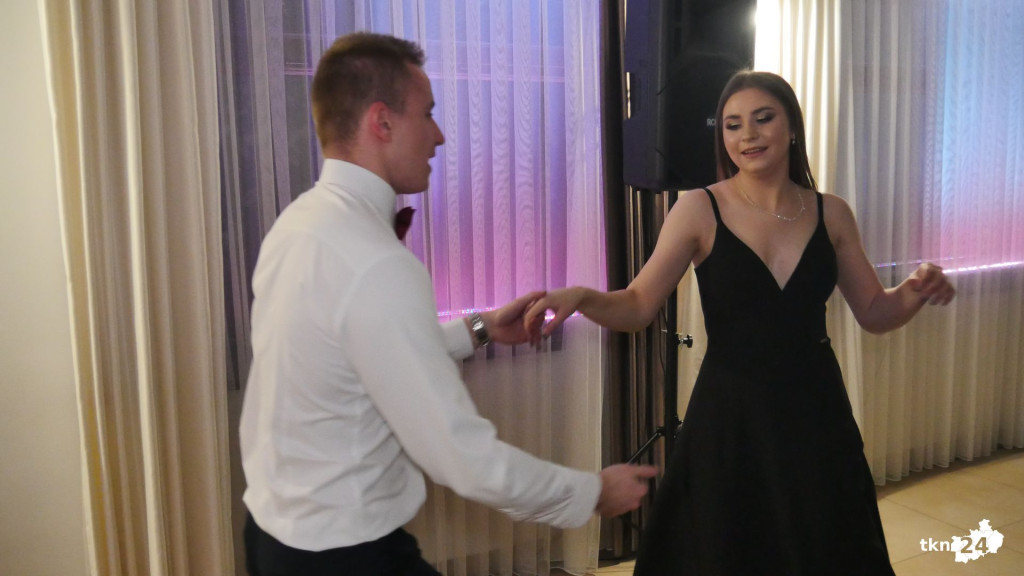 Opoczyńska studniówka w Astorii w Końskich. Była gwiazda disco-polo! [WIDEO, zdjęcia]