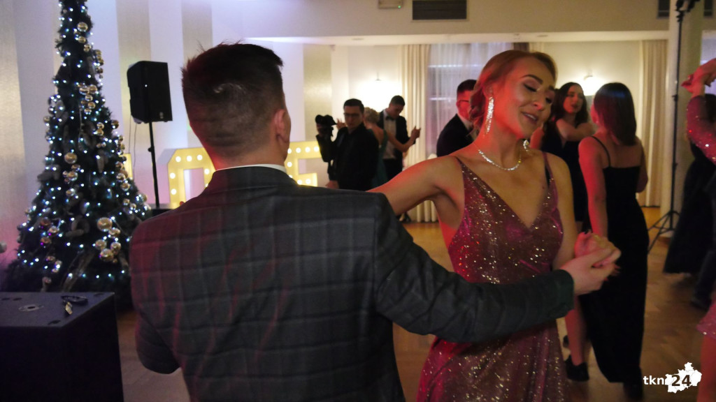 Opoczyńska studniówka w Astorii w Końskich. Była gwiazda disco-polo! [WIDEO, zdjęcia]