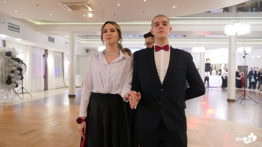 Opoczyńska studniówka w Astorii w Końskich. Była gwiazda disco-polo! [WIDEO, zdjęcia]