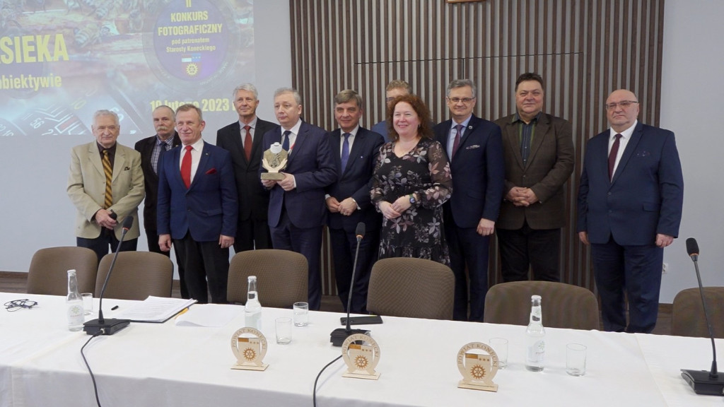 Pasieka w obiektywie. Rozstrzygnięto fotograficzny konkurs [wideo, zdjęcia]