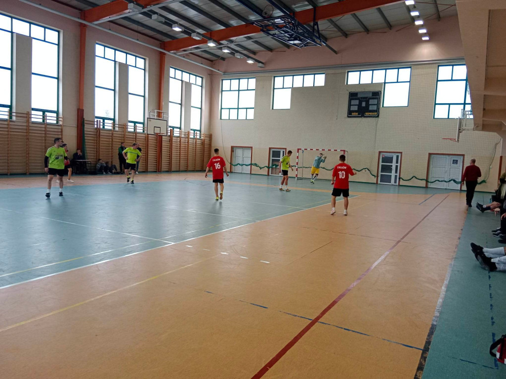 GLKS Fałków najlepszy na turnieju w Żarnowie [zdjęcia]