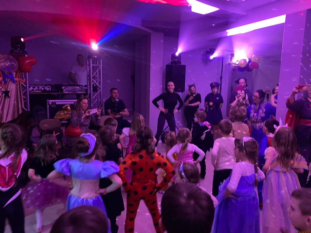 Bal karnawałowy Przedszkoli `Słoneczko` [zdjęcia]