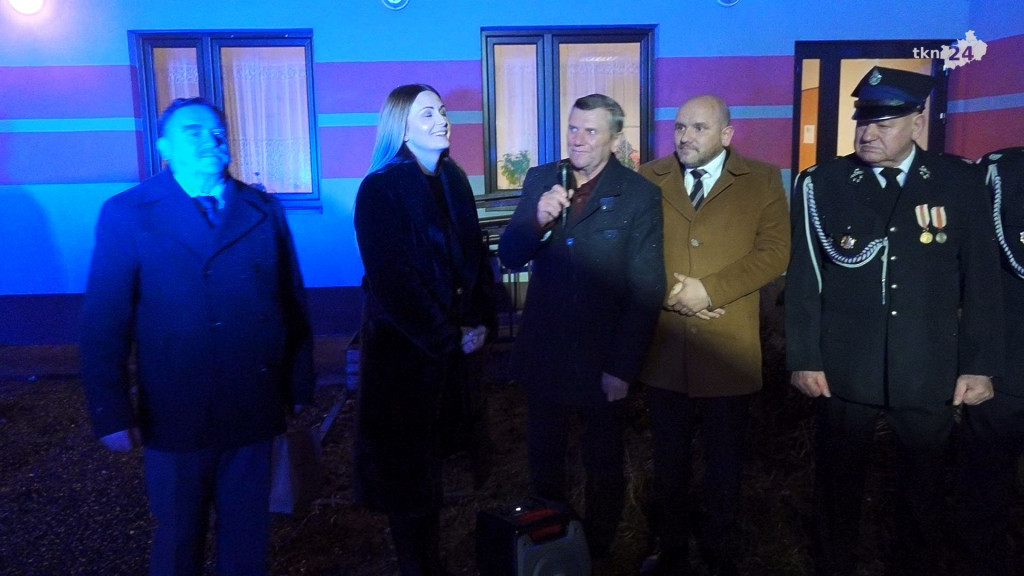 Wielka radość w Mninie! Powitano nowy wóz strażacki [wideo, zdjęcia]