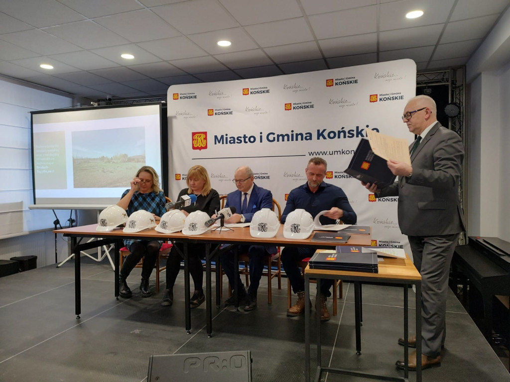 Wielka radość w sołectwach! Gmina Końskie uzbroi je w świetlice [wideo, zdjęcia]