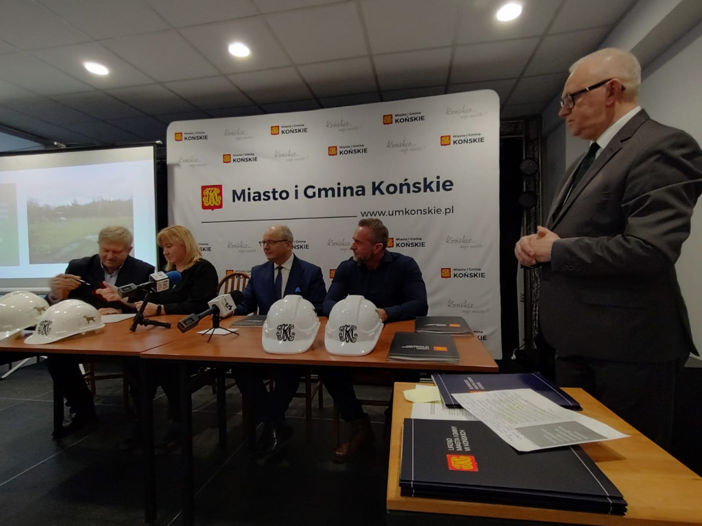 Wielka radość w sołectwach! Gmina Końskie uzbroi je w świetlice [wideo, zdjęcia]