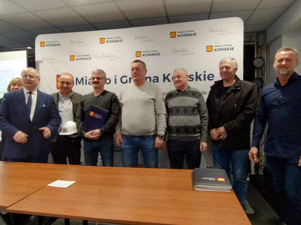 Wielka radość w sołectwach! Gmina Końskie uzbroi je w świetlice [wideo, zdjęcia]