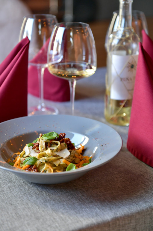 Bistro Krakowska odświeża menu. Zaprasza też na salę bankietową [zdjęcia]