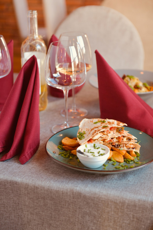 Bistro Krakowska odświeża menu. Zaprasza też na salę bankietową [zdjęcia]