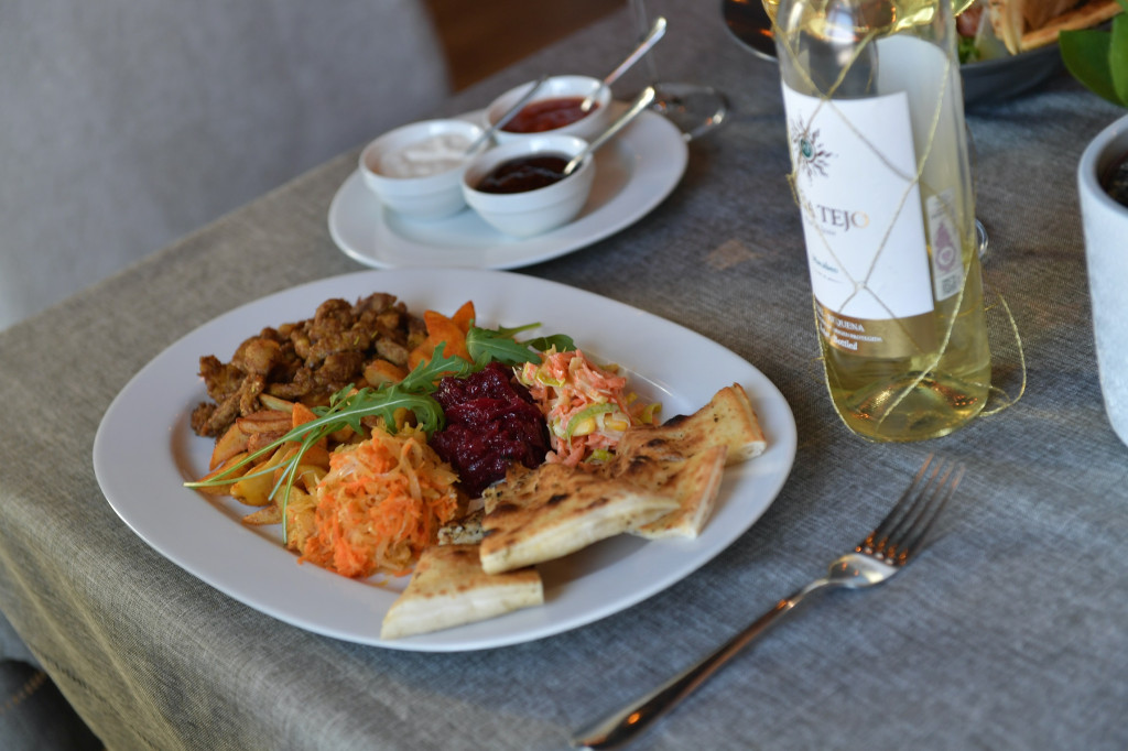 Bistro Krakowska odświeża menu. Zaprasza też na salę bankietową [zdjęcia]