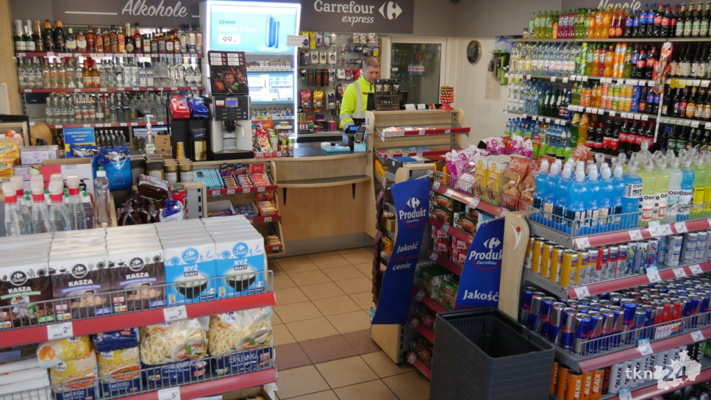 Carrefour Express w Końskich z nowymi godzinami otwarcia i wieloma promocjami [zdjęcia]