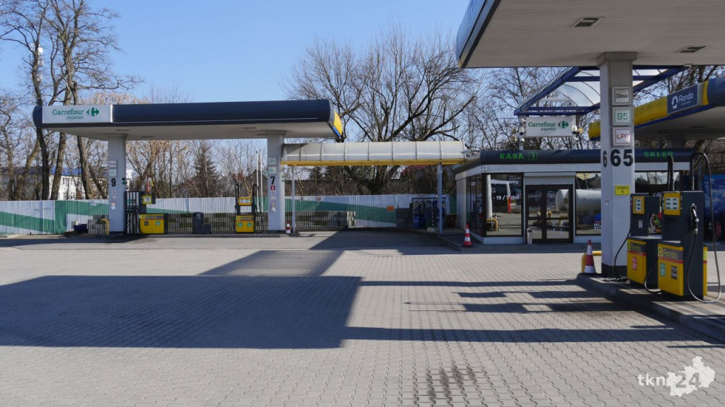Carrefour Express w Końskich z nowymi godzinami otwarcia i wieloma promocjami [zdjęcia]