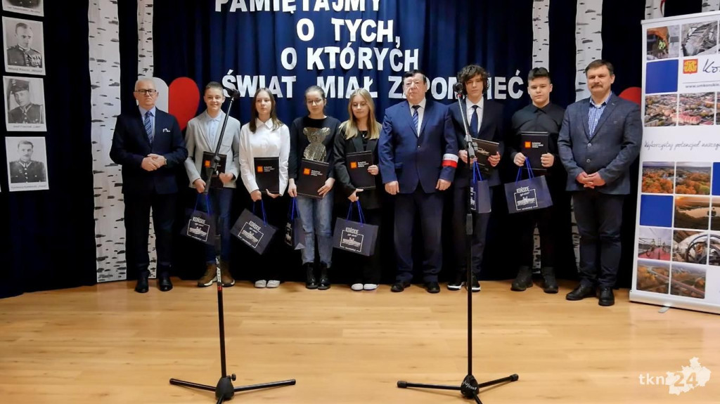 Tropem Wilczym. V Marszobieg Pamięci w Końskich i rozstrzygnięcie gminnych konkursów [wideo, zdjęcia]