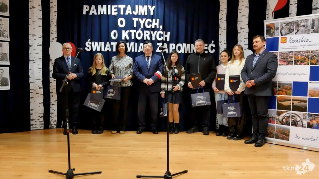 Tropem Wilczym. V Marszobieg Pamięci w Końskich i rozstrzygnięcie gminnych konkursów [wideo, zdjęcia]