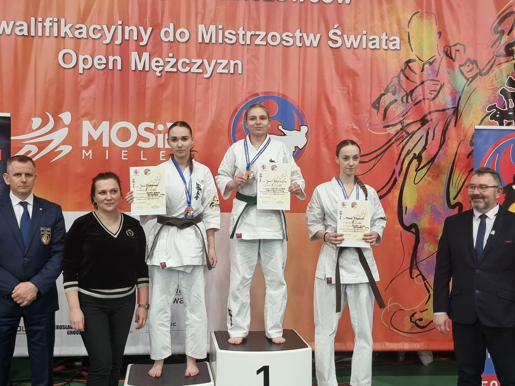 Ośmioro koneckich karateków pojedzie na Mistrzostwa Europy! [zdjęcia]