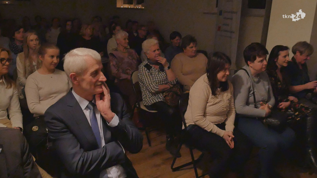 Zuzanna śpiewała piosenki na Dzień Kobiet w Gowarczowie [wideo, zdjęcia]