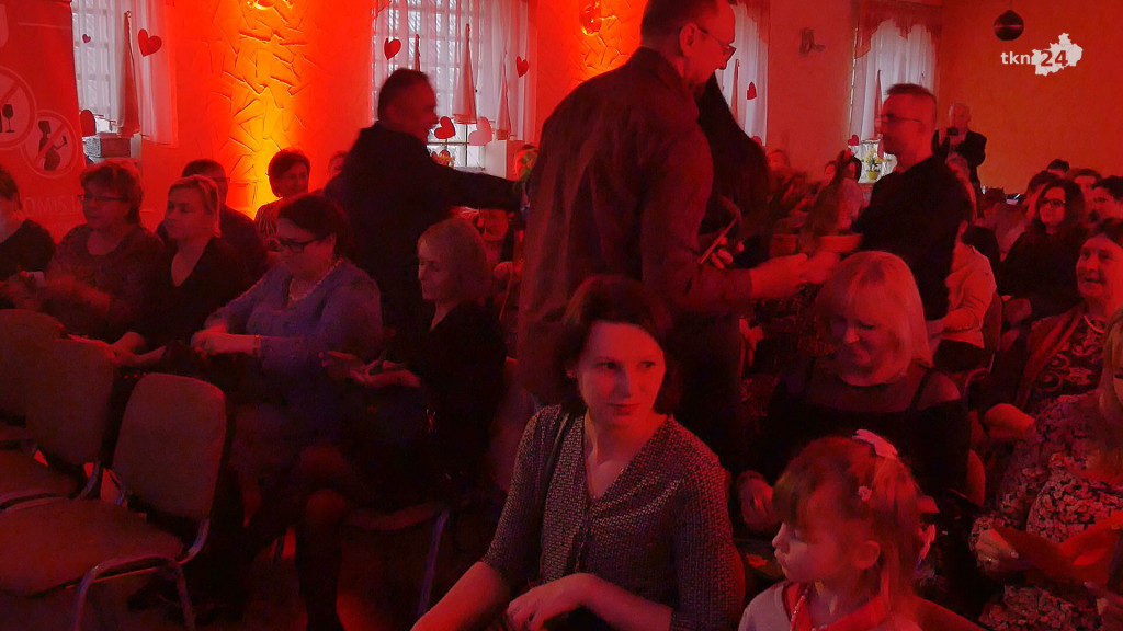 Sobowtór Maryli Rodowicz porwał do zabawy radoszyczanki! [wideo, zdjęcia]
