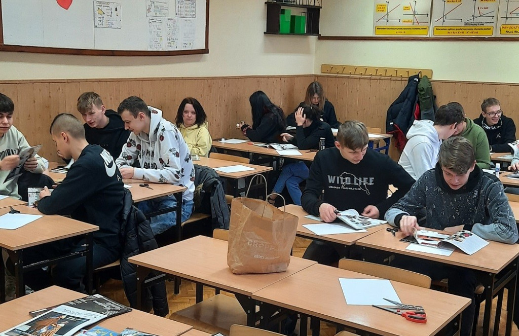 Doradcy zawodowi pomagali uczniom ZSP 2 Końskie [zdjęcia]
