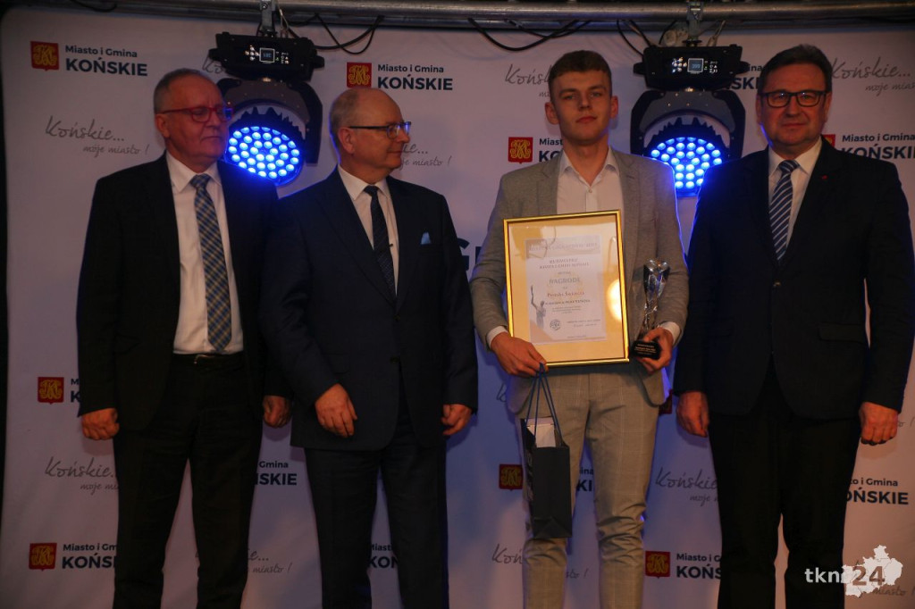 Konecka Gala Sportu 2023. Poznaliśmy najlepszych sportowców regionu [wideo, zdjęcia]