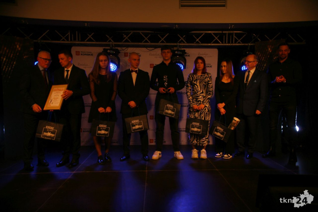 Konecka Gala Sportu 2023. Poznaliśmy najlepszych sportowców regionu [wideo, zdjęcia]