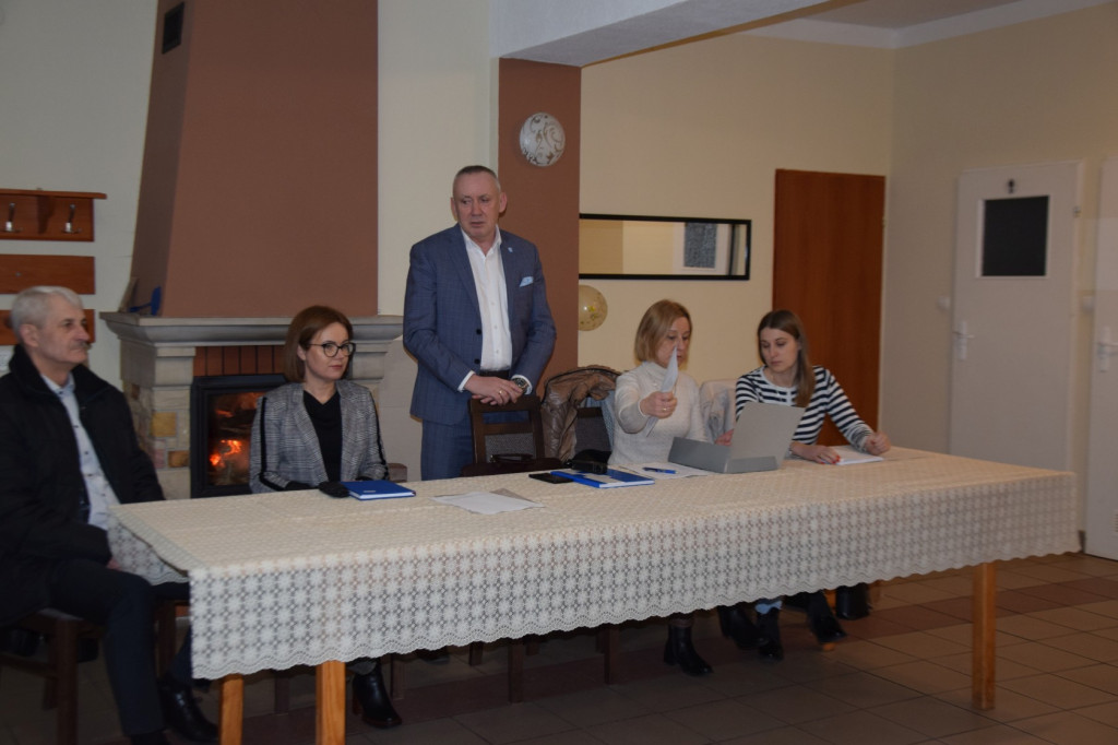 Prawa miejskie dla Gowarczowa. Konsultacje za nami [wideo, zdjęcia]