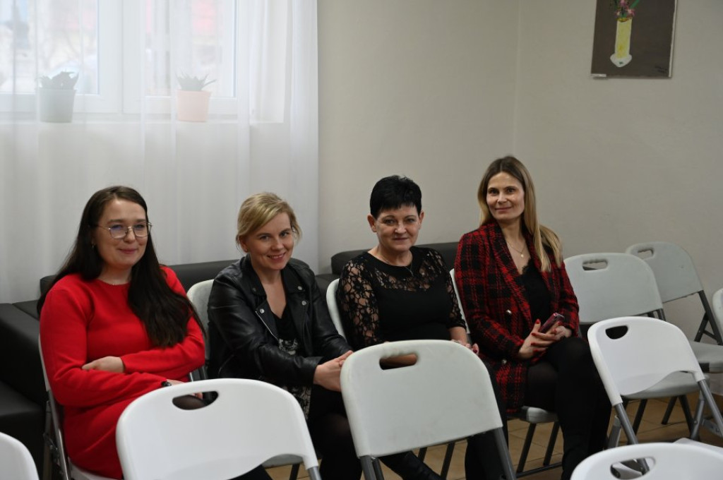 Bartek Wrona na Dzień Kobiet w gminie Słupia Konecka [zdjęcia]