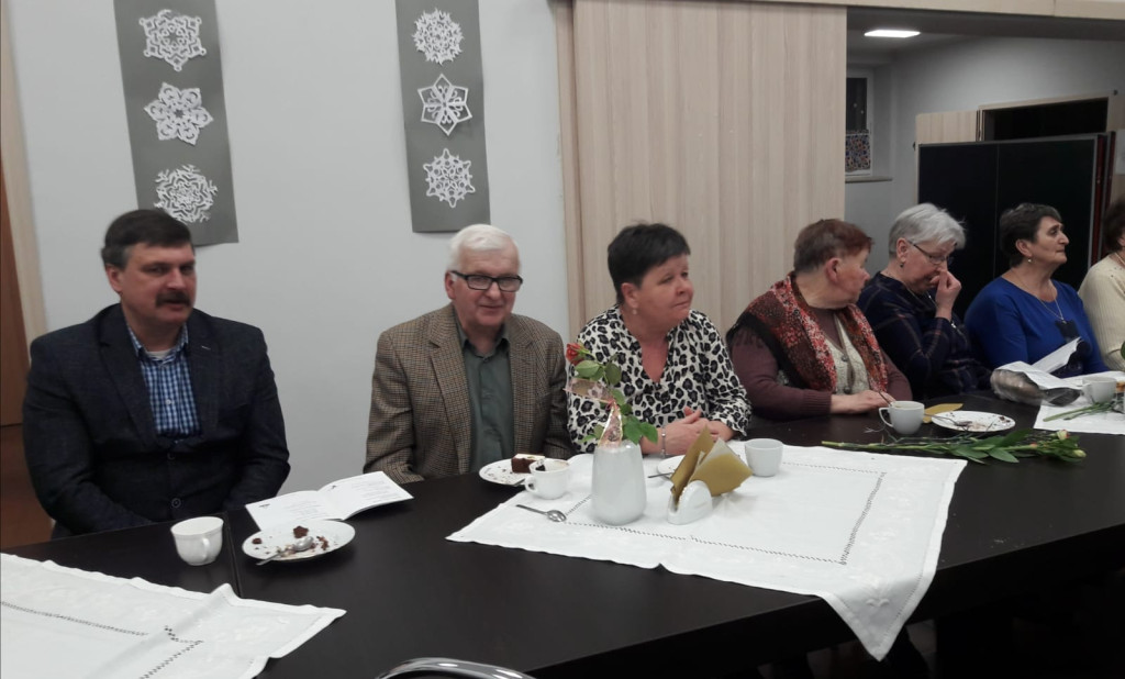 Wspólne śpiewanie na Dzień Kobiet w Kornicy [zdjęcia]