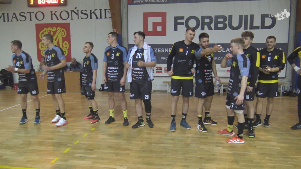 Horror z happy endem! KSSPR wygrywa z SMS ZPRP II Kielce [wideo, zdjęcia]