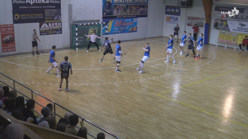 Horror z happy endem! KSSPR wygrywa z SMS ZPRP II Kielce [wideo, zdjęcia]