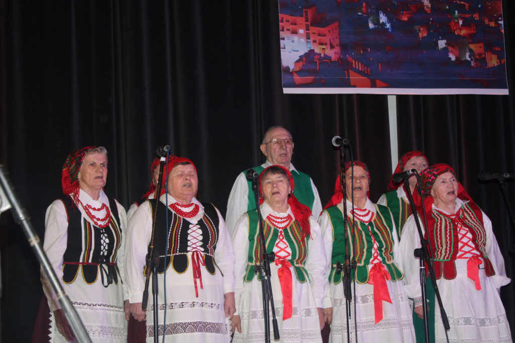 Wielkopostne pieśni wybrzmiały w Stąporkowie [fotorelacja]