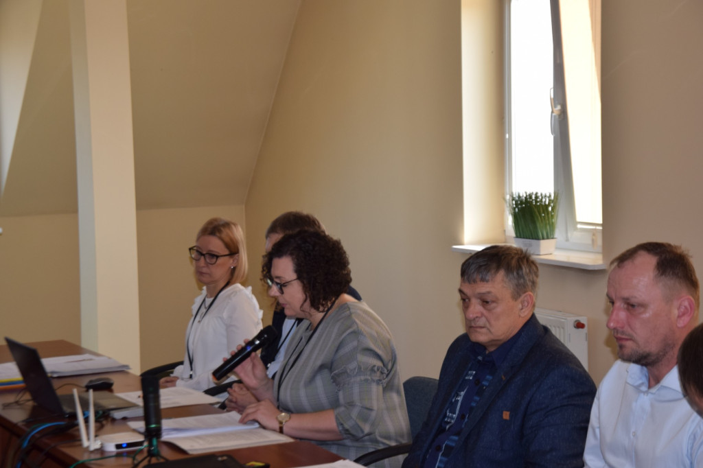 Gowarczów: Radni za prawami miejskimi