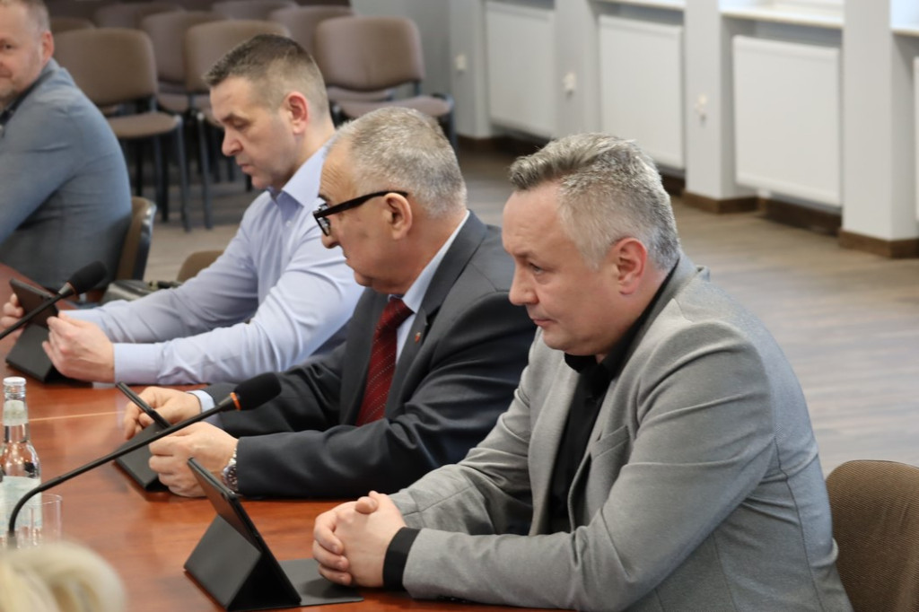 Powiat kupi mieszkanie chronione dla wychowanków pieczy zastępczej