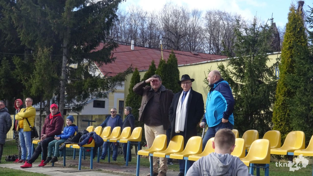 Neptun ogrywa u siebie AKS Busko-Zdrój [wideo, zdjęcia]