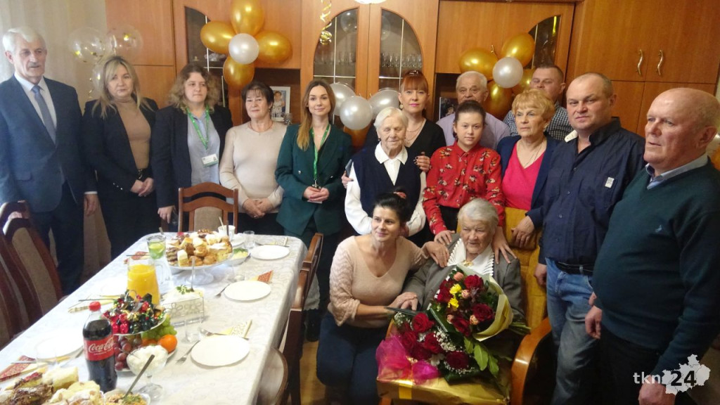 Sto lat pani Władysławy ze Skrzyszowa! [wideo, zdjęcia]