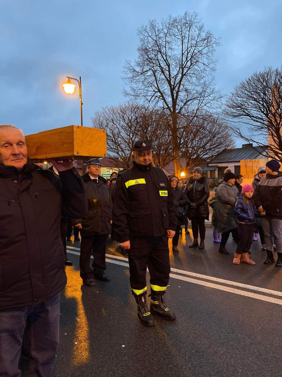 Droga krzyżowa przeszła ulicami Końskich [fotorelacja]