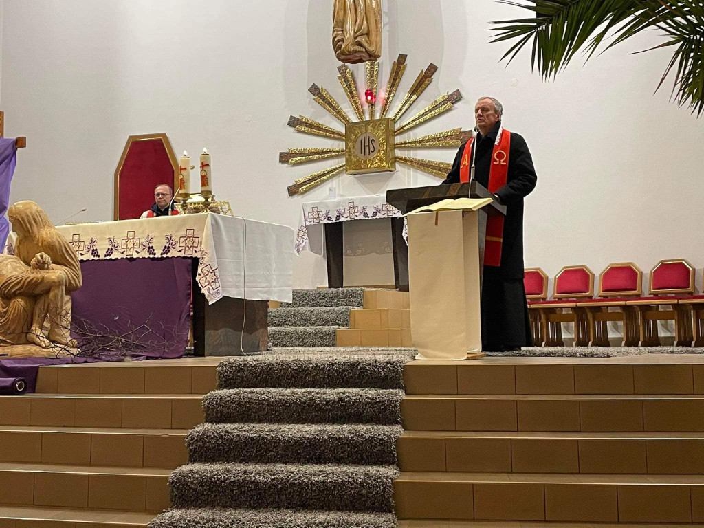 Droga krzyżowa przeszła ulicami Końskich [fotorelacja]