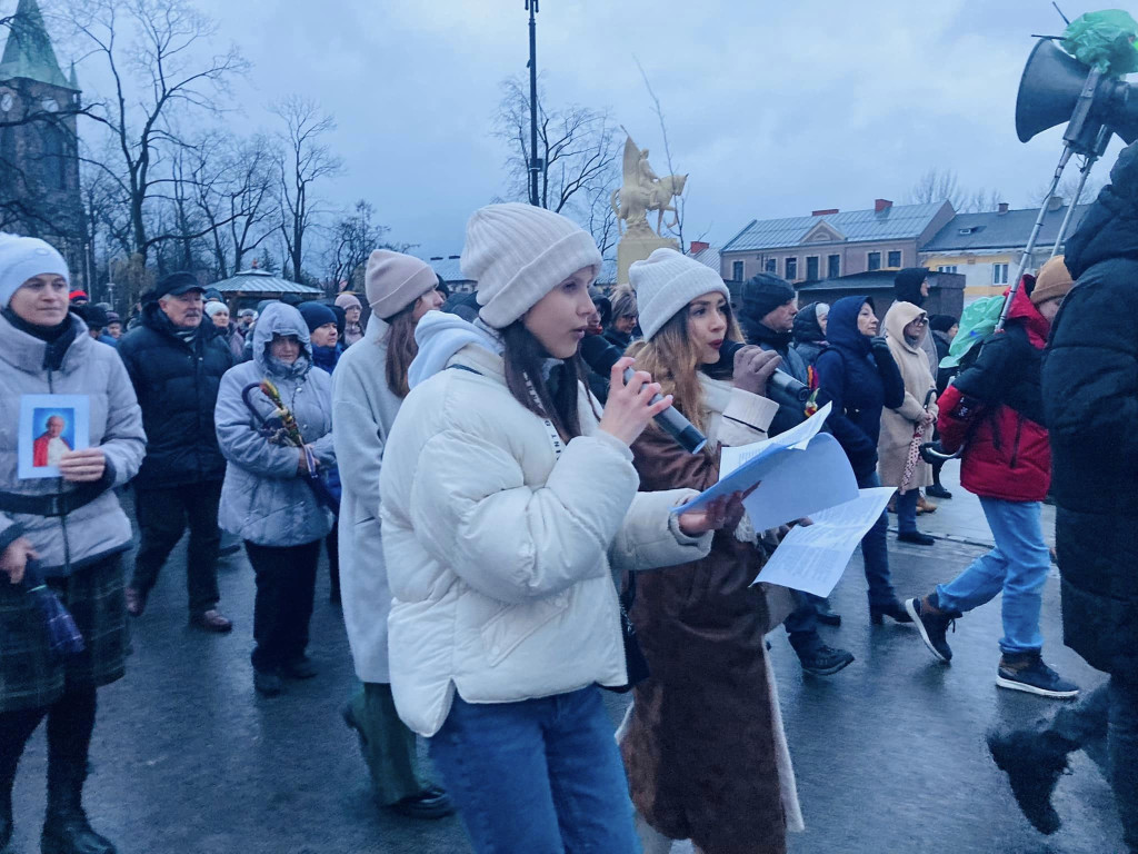 Droga krzyżowa przeszła ulicami Końskich [fotorelacja]