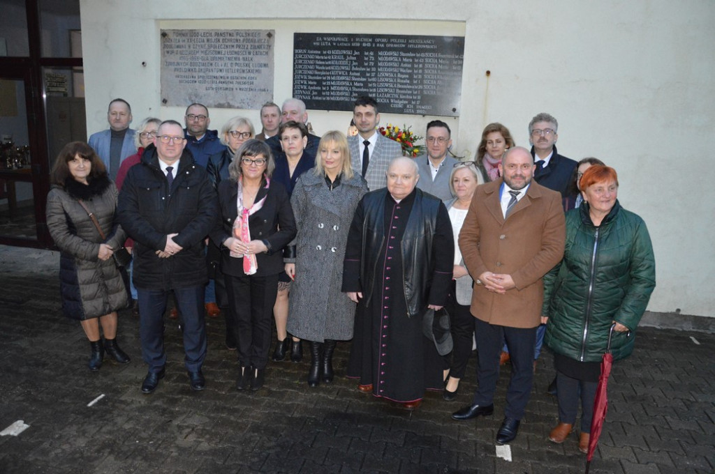 Wspominali pacyfikację wsi Luta w gminie Stąporków [zdjęcia]
