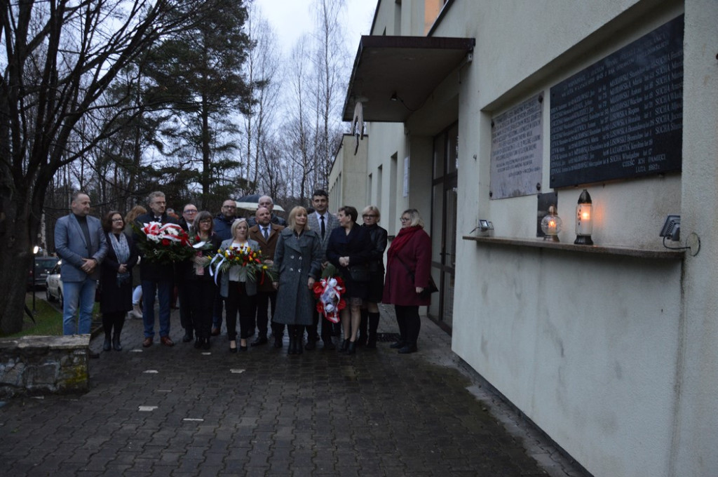 Wspominali pacyfikację wsi Luta w gminie Stąporków [zdjęcia]