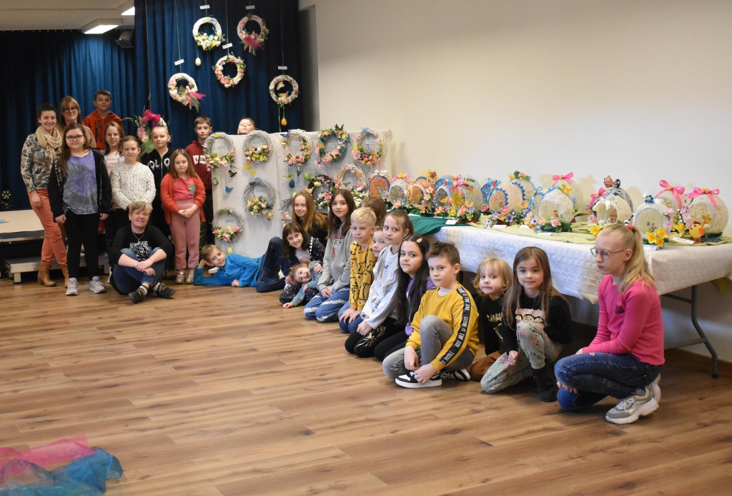 Artystyczną wystawą weszli w okres wielkanocny [zdjęcia]