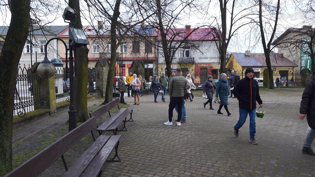 Święcenie Pokarmów ONLINE. Z Kolegiaty św. Mikołaja w Końskich [WIDEO]