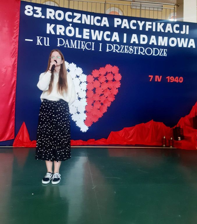 83 rocznica pacyfikacji Królewca i Adamowa. Uczniowie uczcili pamięć pomordowanych