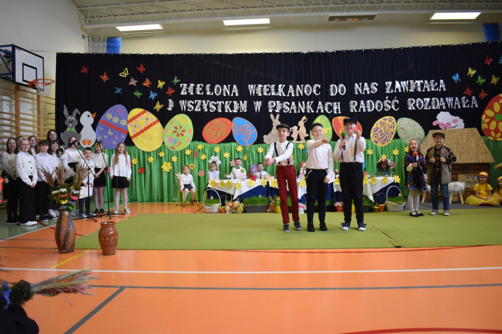 Wielkanocne przedstawienie w Gowarczowie [wideo, zdjęcia]