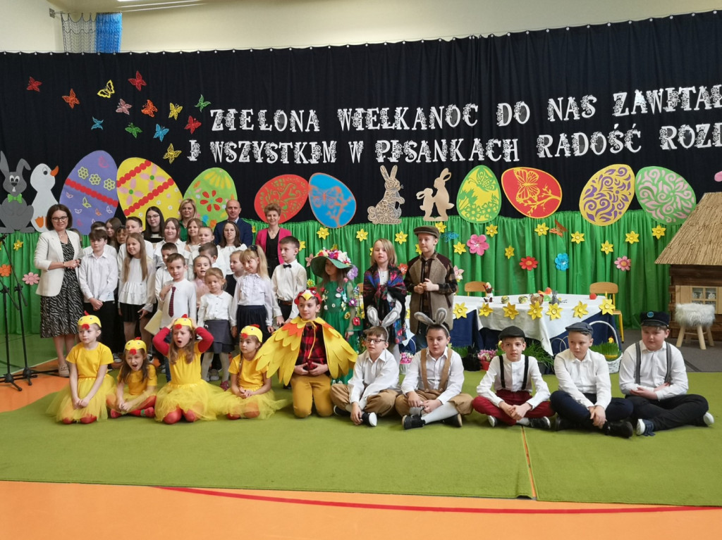 Wielkanocne przedstawienie w Gowarczowie [wideo, zdjęcia]