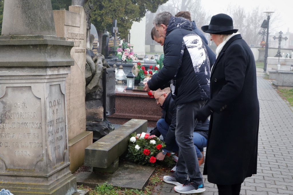 W rocznicę katastrofy smoleńskiej i z pamięcią o ofiarach Katynia [zdjęcia]