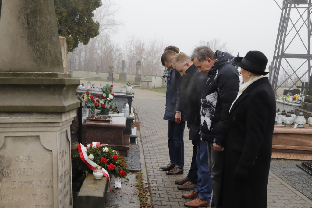 W rocznicę katastrofy smoleńskiej i z pamięcią o ofiarach Katynia [zdjęcia]