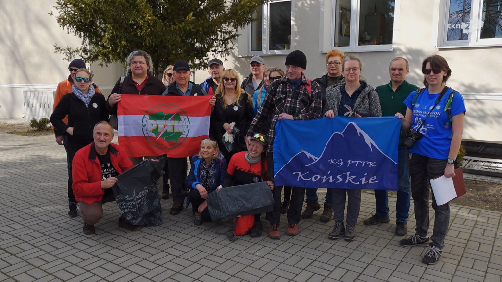 Krajoznawcy i regionaliści sprzątali koneckie szlaki! [wideo, zdjęcia]