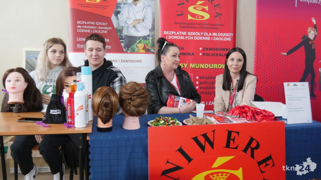 Setki ofert na Powiatowych Targach Pracy 2023 [wideo, zdjęcia]